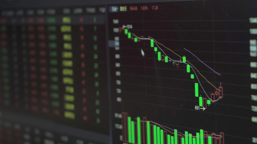 ΪʲôȨ�عɵĹ�ֵ�ܵͣ���ֵ�ȹ�ֵ������ô���£�