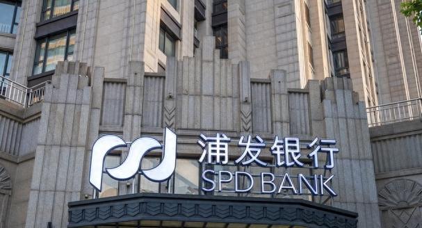 �л��ɷ��뻦���ҵ��˾�Աȣ�12����Ƭ����Ψһ���й�˾��