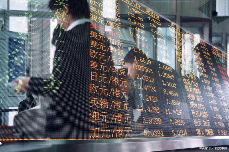 持有芯片和半导体的基金(布局芯片的基金) 持有芯片和半导体的基金(布局芯片的基金)