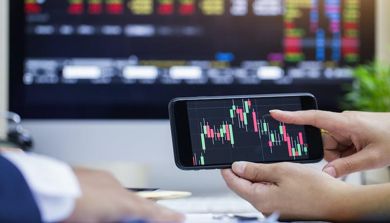 ����˾Ա���ֹɼ�׬�������зֺ� �����Ķ��Ǽ�Ѫ