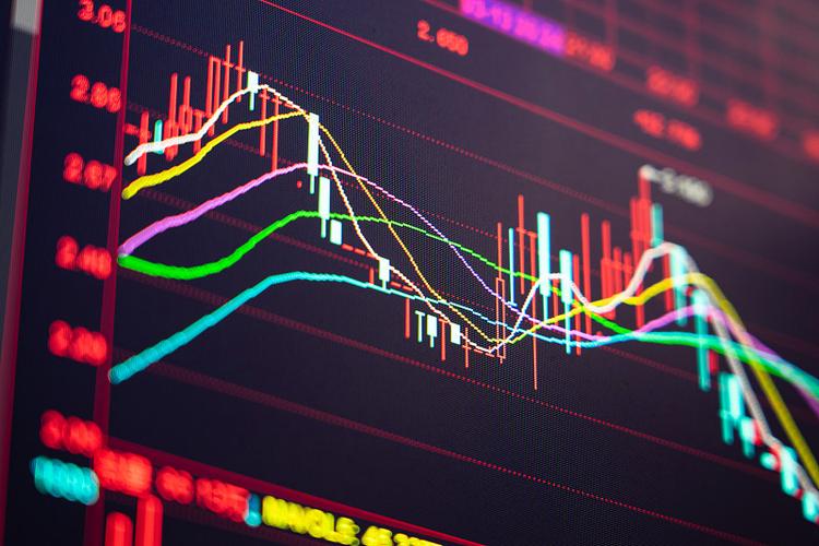 ���Ѹ�������QDII�زֹ���ǿ ��ļ����2026�����